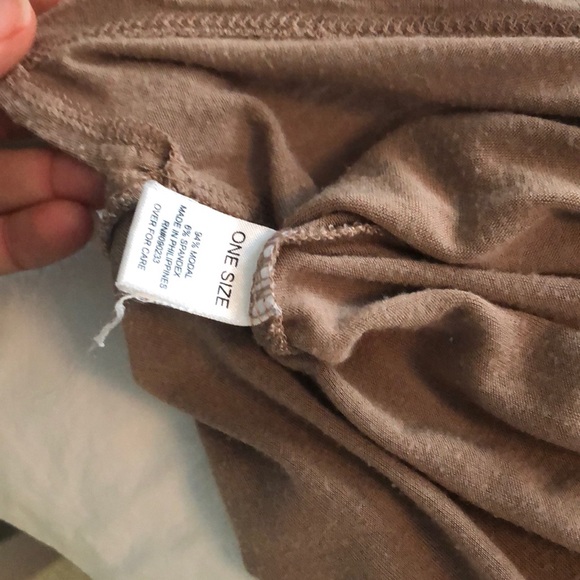 Super cute light brown flowy Tank Top - Picture 5 of 6